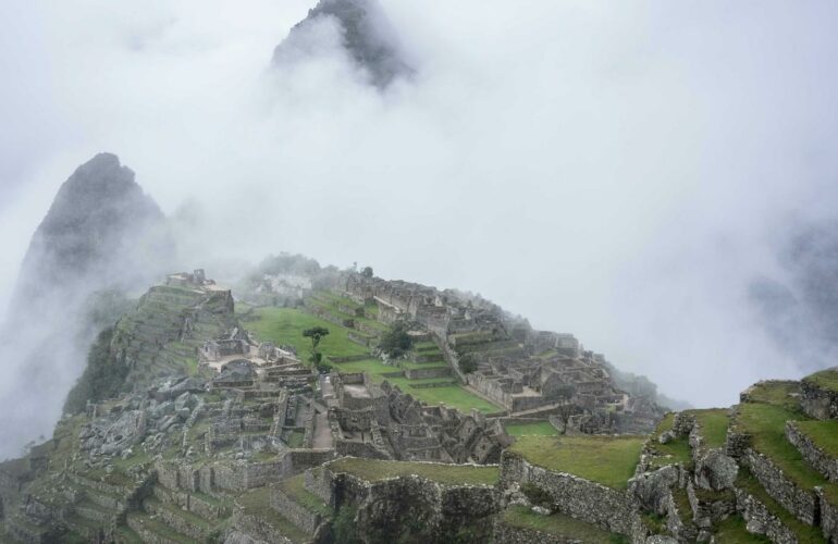 Règles douloureuses : solutions concrètes pour tenir la journée