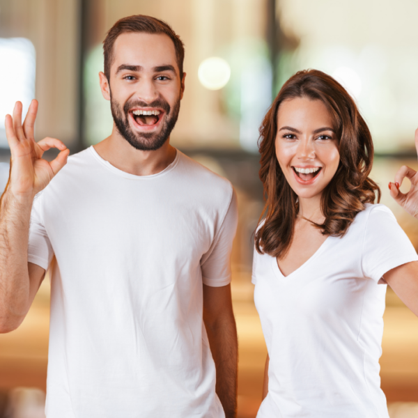 Vivre avec le mal de dos et des douleurs aux épaules ? Notre solution textile thérapeutique, le T-shirt bioactif THERATEX.